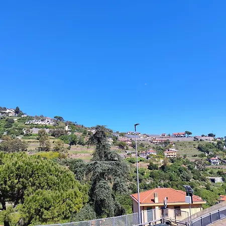 Appartement Accogliente Bilocale -parcheggio Privato Wifi Gratuiti-