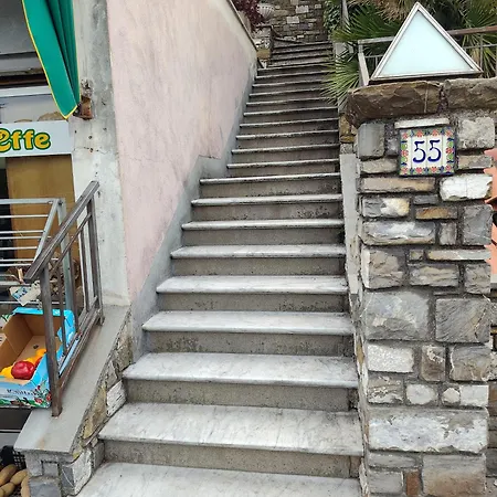 Accogliente Bilocale -parcheggio Privato Wifi Gratuiti- * San Remo