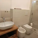Accogliente Bilocale -Parcheggio Privato Gratuito 圣雷默