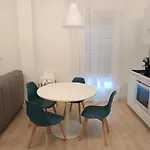 Accogliente Bilocale -Parcheggio Privato Gratuito 아파트 산레모